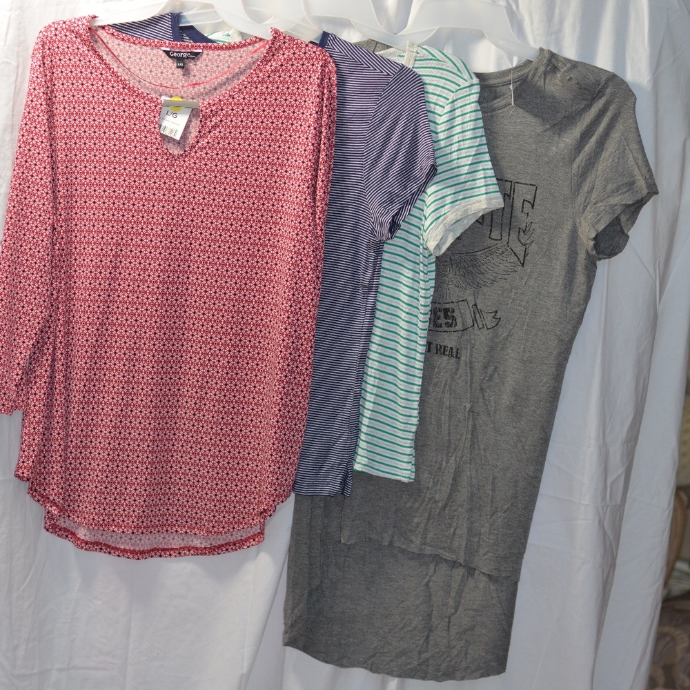 Bundle 22: Four Tops SZ L NWT
